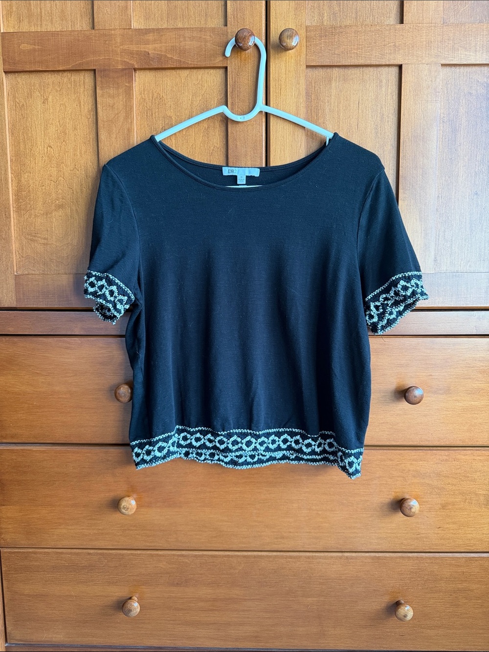Daniel Rainn Black Short Sleeve Top with Trim